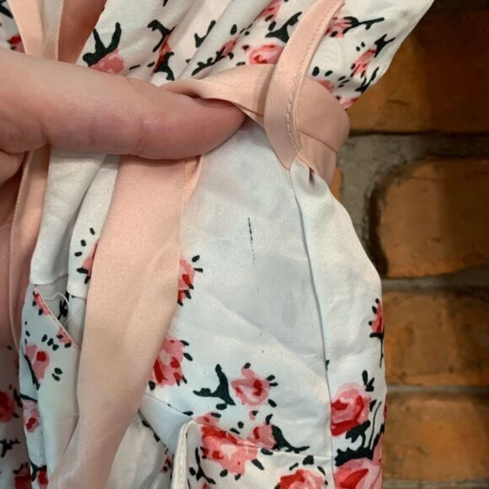 Morgan Lane x FabFitFun Robe Satin Floral Print Long Sleeve Tie Waist White S/M - Picture 4 of 7